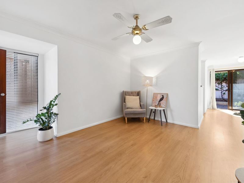 4/13 Elvira Street, Palmyra