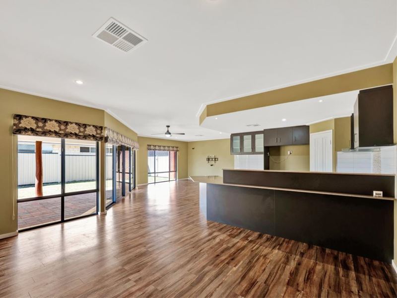 11 Topsail Street, Drummond Cove WA 6532
