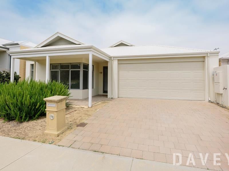 19 Woodvale Drive, Woodvale