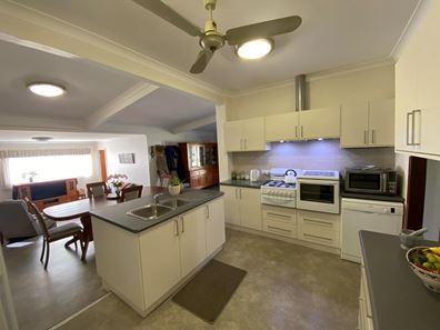 122 Ensign Street, Narrogin WA 6312