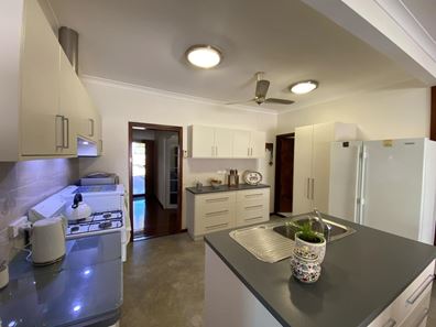 122 Ensign Street, Narrogin WA 6312