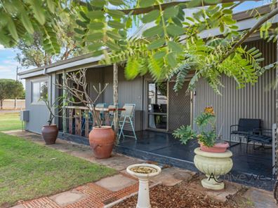 257 Seventh Street, Wonthella WA 6530
