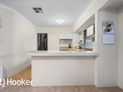 27 Burton  Retreat, Stratton WA 6056