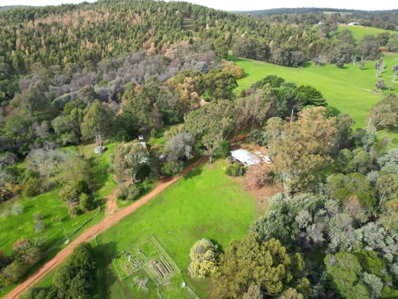 200 Warburton  Road, Crooked Brook WA 6236