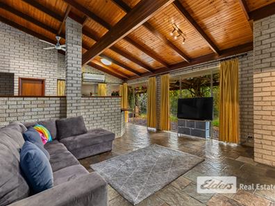 200 Warburton  Road, Crooked Brook WA 6236