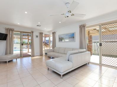 53 Adare Way, Kingsley WA 6026