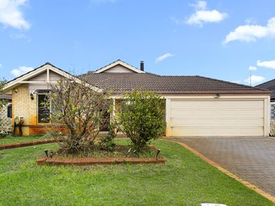 15 Rosemary Street, Wattle Grove WA 6107