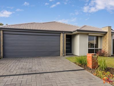 6 Sapphire Chase, Wellard WA 6170