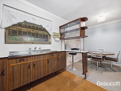 1/15 Moore Streert, Dianella WA 6059