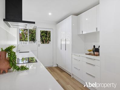 1/24 Broomhall Way, Noranda WA 6062