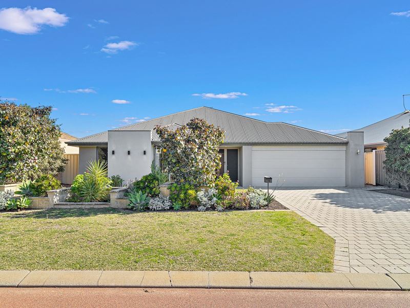 13 Cohen Vista, Lakelands WA 6180
