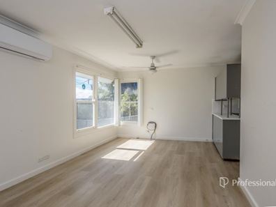 10 Sherlock Way, Rangeway WA 6530