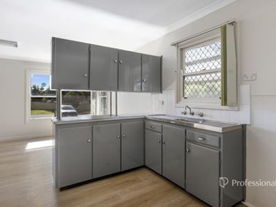 10 Sherlock Way, Rangeway WA 6530