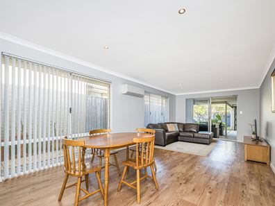 16 Musselbrook Trail, Ellenbrook WA 6069