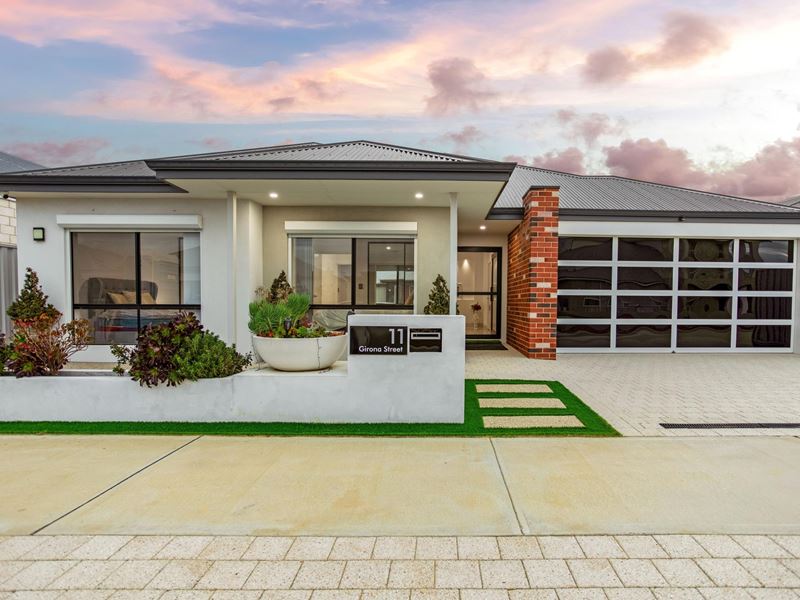 11 Girona Street, Piara Waters WA 6112