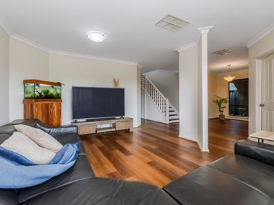 7 Cote D'Azur Gardens , Port Kennedy WA 6172