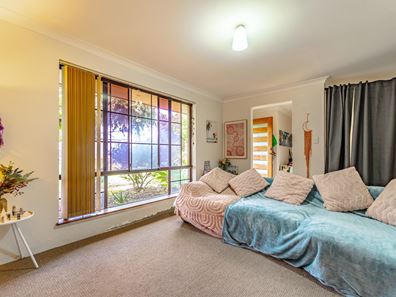 26 Ludlow Way, Warnbro WA 6169