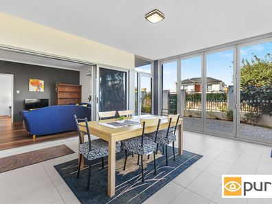 2/16 Alumni Terrace, Churchlands WA 6018