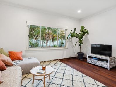 216 Holbeck Street, Doubleview WA 6018