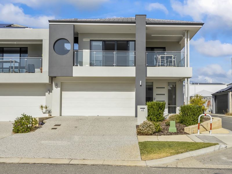 48 Medina Parade, North Coogee WA 6163