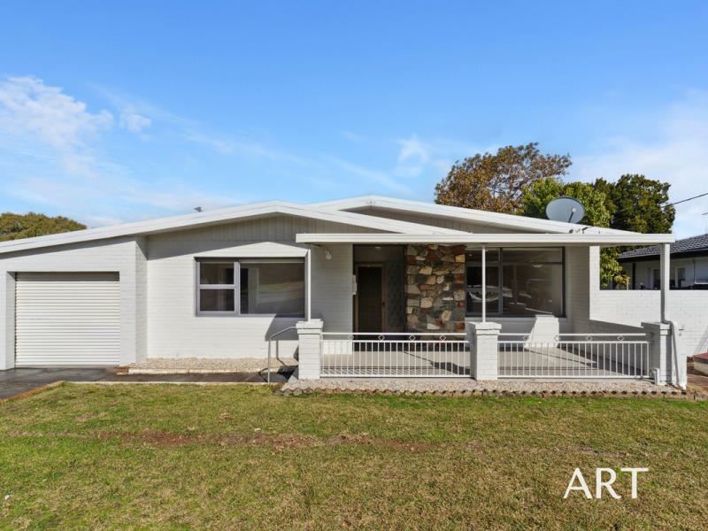 316 Fisher Street, Cloverdale WA 6105