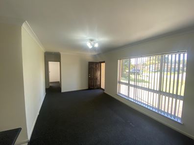75 Victoria Parade, Midvale WA 6056