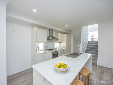 8A Fairlawn Gardens, Heathridge WA 6027