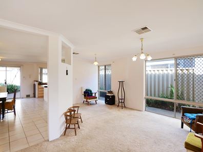 8 David Close, Osborne Park WA 6017