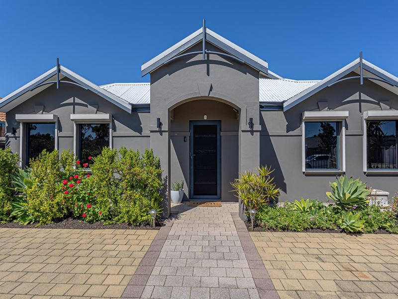 15 Keith Griffith Drive, Darch WA 6065