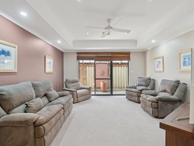 25 Cedarwood Circle, Greenwood WA 6024
