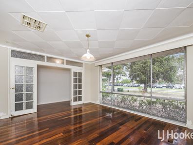 8 Mills Road West, Martin WA 6110