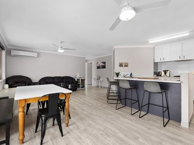 2 Ross Way, Lancelin WA 6044