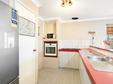 2 Durack Crescent, Gosnells WA 6110