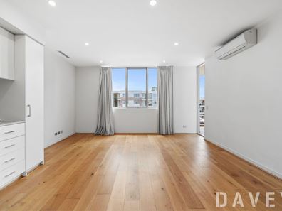 425/2 Rutland Avenue, Lathlain WA 6100