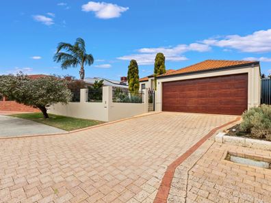 9 Syme Road, Alexander Heights WA 6064