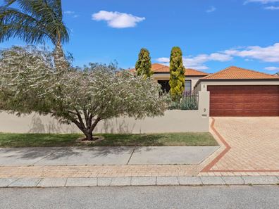 9 Syme Road, Alexander Heights WA 6064