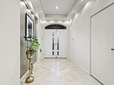 31 Heliconia Turn, Stirling WA 6021