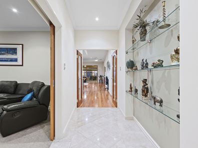 31 Heliconia Turn, Stirling WA 6021