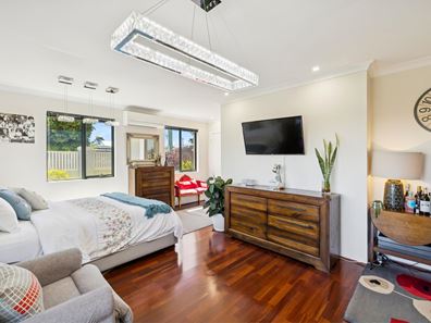 78 Scott Street, Cloverdale WA 6105