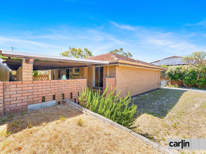 33 Fitzwater Way, Spearwood WA 6163