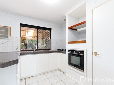 13 Karijini Court, Ballajura WA 6066