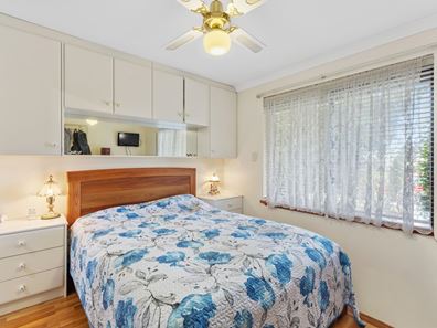 112 Highclere Boulevard, Marangaroo WA 6064