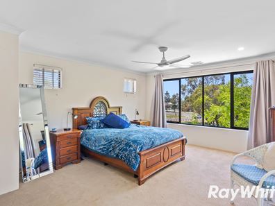 96 Mclarty Road, Halls Head WA 6210