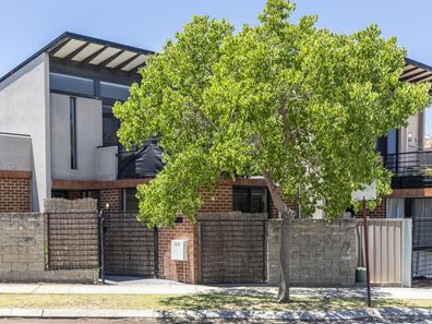 2/104 Scarborough Beach Road, Mount Hawthorn WA 6016