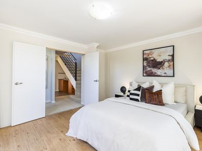 2/104 Scarborough Beach Road, Mount Hawthorn WA 6016