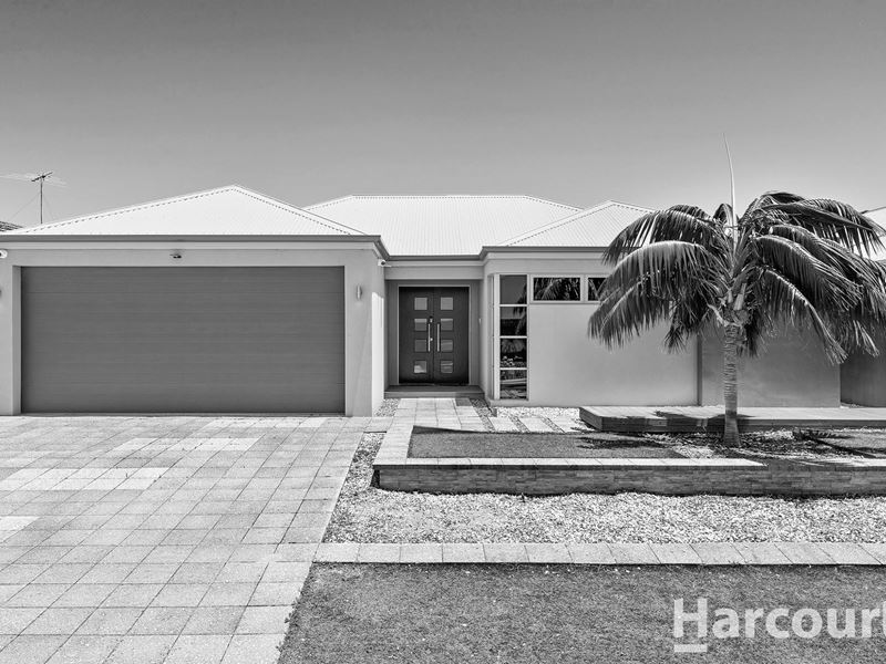 24 Splendens Turn, Halls Head WA 6210