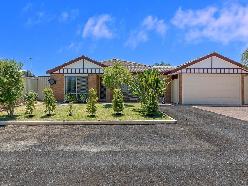 4 Alloway Place, Seville Grove WA 6112