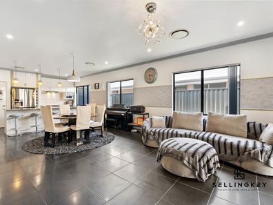 5 MCPHAIL STREET, Piara Waters WA 6112