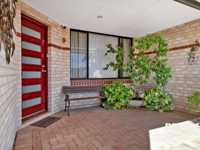 10 Narranbee Ridge, Tapping WA 6065