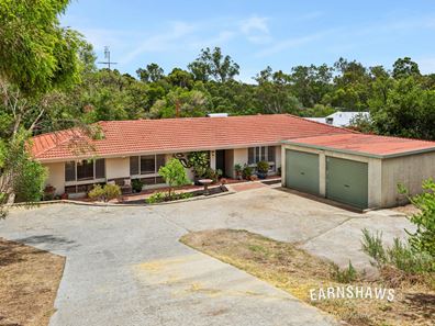 9 Woodbridge Drive, Greenmount WA 6056